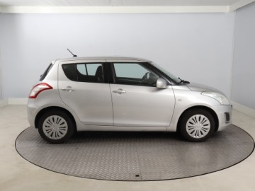 Suzuki Swift V Hatchback 3d Facelifting 1.2 VVT 94KM 2016 Suzuki Swift 1.2, Salon Polska, 1. Właściciel, zdjęcie 5
