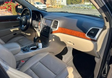 Jeep Grand Cherokee IV Terenowy Facelifting 3.6 V6 286KM 2012 Jeep Grand Cherokee 3.6 Benzyna Panorama Tempomat sensor Pod. kierownica, zdjęcie 13