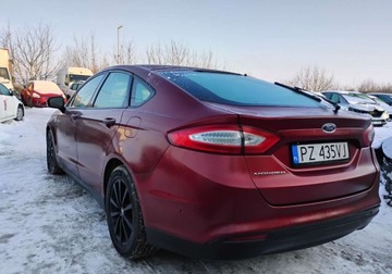 Ford Mondeo V Sedan 2.0 TDCi 150KM 2016 Ford Mondeo 2016r, 2.0 TDCI. AUTOMAT. Uszkodzony prawy bok. Jezdzi. 2.0, zdjęcie 2