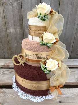Prezent na Rocznicę Ślubu Tort z 4 Grubych Ręczników Kwiaty Róże Mydlane