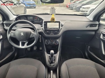 Peugeot 208 I Hatchback 5d Facelifting 1.2 PureTech 82KM 2018 Peugeot 208 GWARANCJA Lift Niski przebieg LED Mozliwa zamiana RATY 1.2, zdjęcie 8