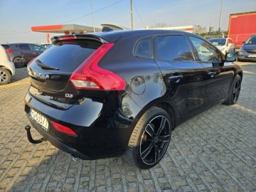 Volvo V40 II Hatchback Facelifting 2.0 D3 150KM 2019 Volvo V40 2.0 Diesel 150KM, zdjęcie 2
