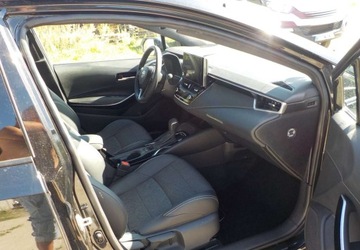 Toyota Corolla XII TS Kombi 1.8 Hybrid 122KM 2022 Toyota Corolla Okazja 1.8 Hybryda 122KM, zdjęcie 13