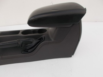 Рычаг откидной крышки подлокотника Ford Focus mk2