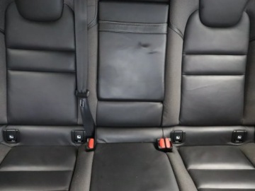 Volvo V60 II  Kombi 2.0 D4 190KM 2019 Volvo V60 D4 2.0 AWD, Salon Polska, 187 KM, 4X4, zdjęcie 9