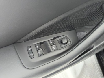 Volkswagen Passat B8 Variant Facelifting 1.5 TSI EVO 150KM 2025 Volkswagen Passat serwis ASO 1.5TSI 150KM bezwypadkow gwarancja pakiety ka, zdjęcie 18