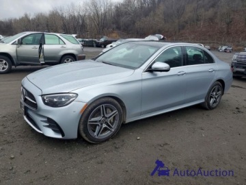 Mercedes Klasa E W213 2021 Mercedes-Benz Klasa E 2021 MERCEDES-BENZ E 350 4MATIC 2.0 Benzyna 255KM