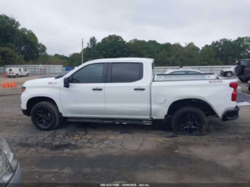 Chevrolet Silverado II 2024 Chevrolet Silverado 1500 Short Bed Custom Trail Boss 2024 5.3l 5.3 Benzyna, zdjęcie 2