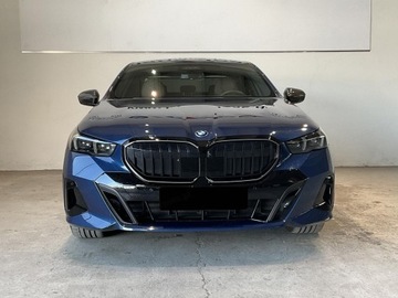 BMW Seria 5 G90-91 2025 BMW Seria 5 530e xDrive Sport Sedan 2.0 (299KM) 2025, zdjęcie 3