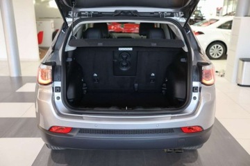 Jeep Compass II SUV 1.4 MultiAir 140KM 2019 Jeep Compass 1.4 TMair Night Eagle FWD SS 1.4 Benzyna 140KM, zdjęcie 26