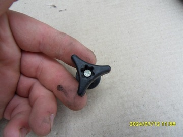 ГАЙКА КРЕПЛЕНИЯ ЗАДНЕГО ФОНАРА, RENAULT CLIO II