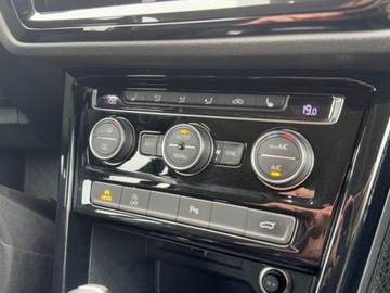 Volkswagen Touran III 2.0 TDI 150KM 2020 Volkswagen Touran 2.0 Diesel 150KM, zdjęcie 16