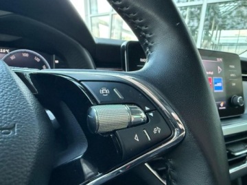 Skoda Kamiq Crossover 1.5 TSI 150KM 2022 Skoda Kamiq 1.5TSI 110KM STYLEKameraElek. Klapa NiskiPrzebieg ASO SalonPL, zdjęcie 17