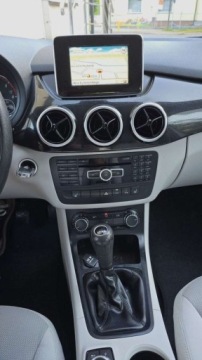 Mercedes Klasa B W246 Sports Tourer 200 CDI BlueEFFICIENCY 136KM 2012 Mercedes-Benz Klasa B 1,8 CDI diesel 136 KM NAVI klimatic OPLACONY 1.8, zdjęcie 7