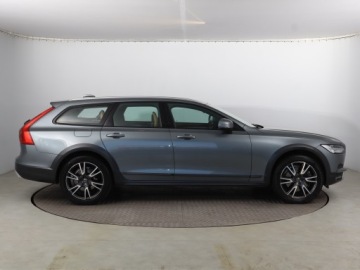 Volvo V90 II Kombi 2.0 D5 235KM 2017 Volvo V90 Cross Country D5 2.0 AWD, 231 KM, 4X4, zdjęcie 5