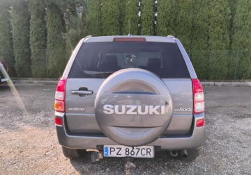 Suzuki Grand Vitara II SUV 1.9 DDiS 129KM 2007 Suzuki Grand Vitara 112007r, 1.9 DIESEL. 4x4. Przetarty prawy bok. Jezdzi., zdjęcie 17