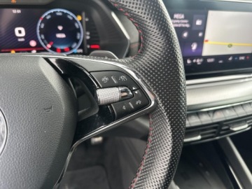 Skoda Octavia IV Kombi 2.0 TDI SCR 200KM 2022 Skoda Octavia VRS 2.0 TDI 200KM 4x4 Head-Up Matrix, zdjęcie 25