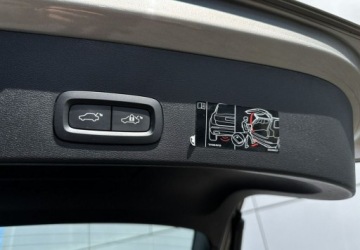 Volvo XC40 Crossover Plug-In 1.5 T4 Plug-in Hybrid 211KM 2021 Volvo XC 40 T4 Plug-In Kamera Navi Led Sport Asystenci FV23, zdjęcie 17