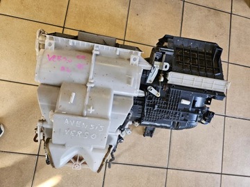 NAGRZEWNICA OBUDOWA SILNICZKI KPL TOYOTA AVENSIS VERSO EU 02' 063700-8600