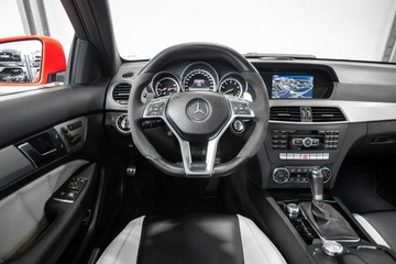 Mercedes Klasa C W204 2011 Mercedes C 63 AMG Coupe Performance 487KM, zdjęcie 24