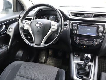 Nissan Qashqai II Crossover 1.2 DIG-T 115KM 2016 Nissan Qashqai 1.2 DIG-T, Salon Polska, Navi, zdjęcie 4