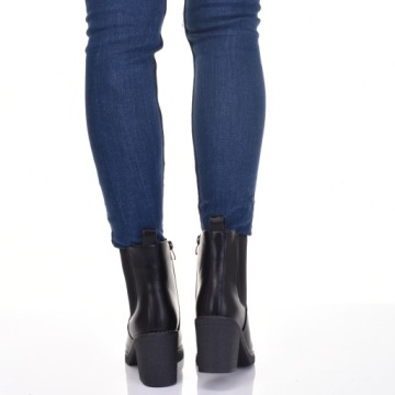 Модные женские ботинки на пятке чернокожие кожа