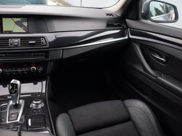 BMW Seria 5 F10-F11 Touring 520d 184KM 2013 BMW 5 520d, 181 KM, Automat, Skóra, Navi, Klima, zdjęcie 7
