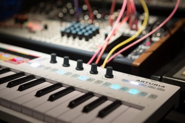 Клавиатура управления Arturia KeyStep