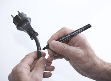 Маркер перманентный круглый белый 1-2мм PICA 532/52