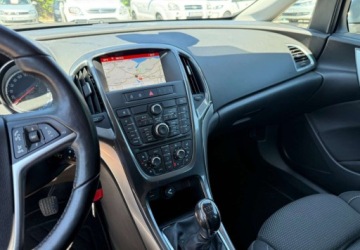 Opel Astra J Sports Tourer Facelifting 2.0 CDTI ECOTEC 165KM 2014 Opel Astra gwarancja 12 miesiecy 2.0 Diesel 165KM, zdjęcie 17