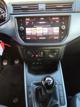 Seat Arona Crossover 1.0 EcoTSI 95KM 2019 Seat Arona bezwypadkowy zadbany Gwarancja, zdjęcie 18