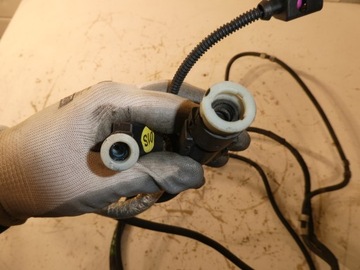 VW AMAROK 3.0TDI ADBLUE КАБЕЛЬ 2H6131963B