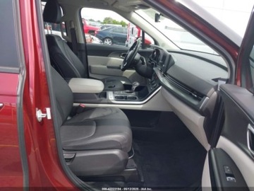 Kia Carnival II 2022 Kia Carnival MPV LX Seat Package 2022 3.5l 3.5 Benzyna 290KM, zdjęcie 9