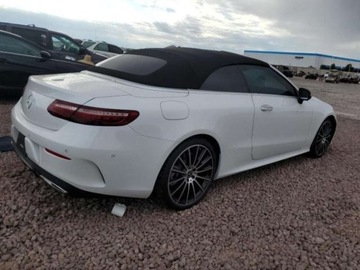 Mercedes Klasa E W214 2023 Mercedes-Benz Klasa E 2023, 3.0L, porysowany lakier 3.0 Benzyna 362KM, zdjęcie 3