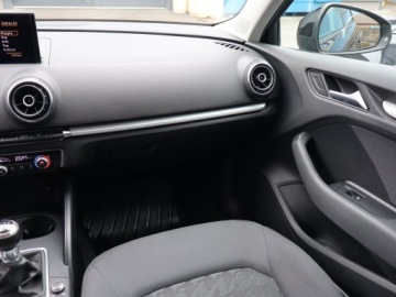 Audi A3 8V Hatchback 3d 1.4 TFSI 122KM 2013 Audi A3 1.4 TFSI, Salon Polska, Xenon, Bi-Xenon, zdjęcie 7