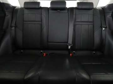 Land Rover Range Rover Evoque II SUV 2.0 Td4 150KM 2019 Land Rover Range Rover Evoque D150 Automat MHEV, zdjęcie 17