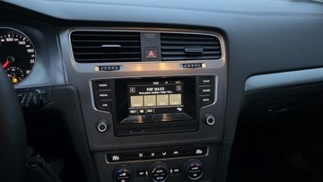 Volkswagen Golf VII Hatchback 3d 1.2 TSI 85KM 2014 Volkswagen Golf Mały Przebieg climatronic, zdjęcie 13