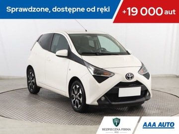 Toyota Aygo II Hatchback 3d Facelifting 1.0 VVT-i 72KM 2019 Toyota Aygo 1.0 VVT-i, Salon Polska