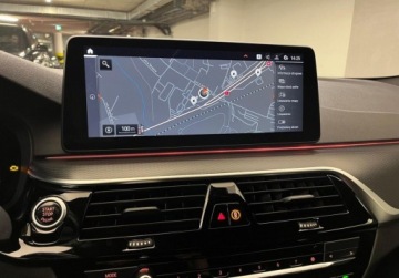BMW Seria 5 G30-G31 Touring Facelifting 3.0 530d 286KM 2022 BMW Seria 5 530d xDrive, M Pakiet, Hak, Gwarancja, Faktura 23, Bezwypadkowy, zdjęcie 27