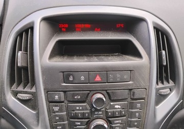 Opel Astra J Sedan 1.6 Twinport ECOTEC 115KM 2016 Opel Astra 2016r, Salonowa. 1.6 LPG. Uszkodzony prawy bok. Jezdzi. 1.6, zdjęcie 12