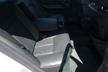 Mercedes Klasa E W210 1998 Mercedes E240 V6 aut Elegance 160000km Skóra Hak Grzane fotele 2xParktronik, zdjęcie 27