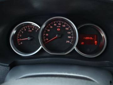 Dacia Lodgy Minivan Facelifting 1.5 Blue dCi 115KM 2021 Dacia Lodgy 1.5 Blue dCi, Salon Polska, zdjęcie 10