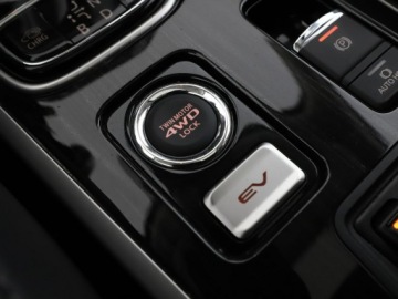 Mitsubishi Outlander III SUV PHEV Facelifting 2017 2.0 203KM 2017 Mitsubishi Outlander PHEV 4x4 automat skóra el., zdjęcie 28