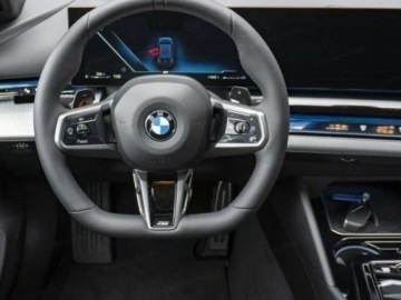BMW Seria 5 G90-91 Touring 2.0 520d 197KM 2025 BMW Seria 5 Touring 520d xDrive Sport Combi 2.0 (197KM) 2025, zdjęcie 10