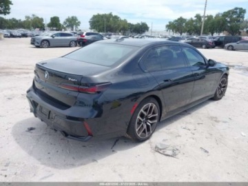 BMW Seria 7 G70 2024 BMW Seria 7 740i xDrive 2024 3.0l 3.0 Benzyna 375KM, zdjęcie 5