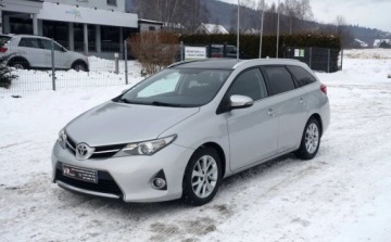 Toyota Auris II Touring Sports D-4D 90 90KM 2014 Toyota Auris 1.4D-4D 90KM 1wlascicel Bezwypadkowy Oryginalny przebieg Zero, zdjęcie 2