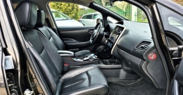 Nissan Leaf I Hatchback 5d Facelifting Elektryczny 109KM 2016 Nissan Leaf ELEKTRYCZNY KAMERA grzana kierownica NAJBOGATSZA WERSJA su, zdjęcie 36