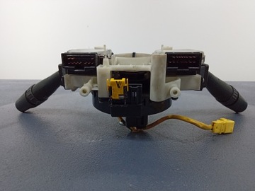 HYUNDAI TRAJET PŘEPÍNAČ KOMBINOVANÝ PÁSEK