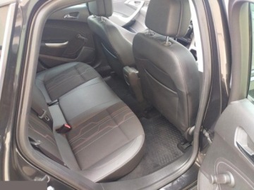 Opel Astra J Hatchback 5d 1.4 Turbo ECOTEC 140KM 2012 Opel Astra 1.4 Turbo 140KM 2012r Bogate wyposażenie, zdjęcie 11