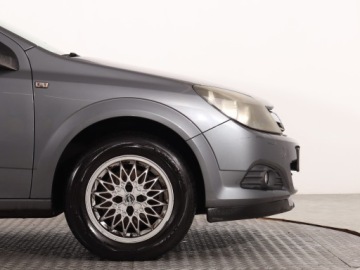 Opel Astra H Hatchback 5d 1.4 TWINPORT ecoFLEX 90KM 2006 Opel Astra 1.4 16V, Klima,ALU, zdjęcie 13